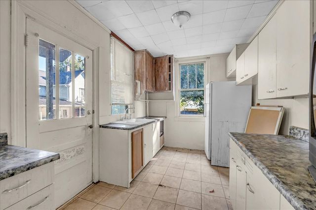 412 E Harp St, Manchester, TN 37355