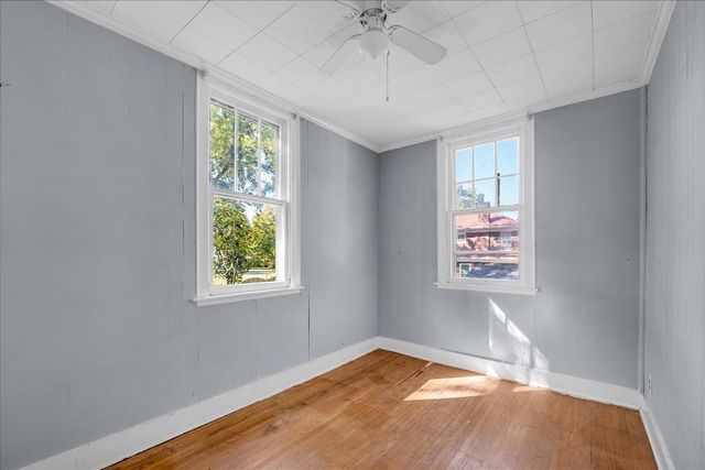 412 E Harp St, Manchester, TN 37355