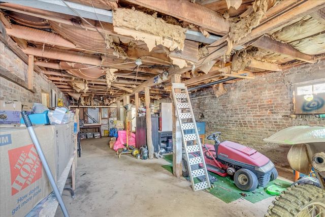 412 E Harp St, Manchester, TN 37355