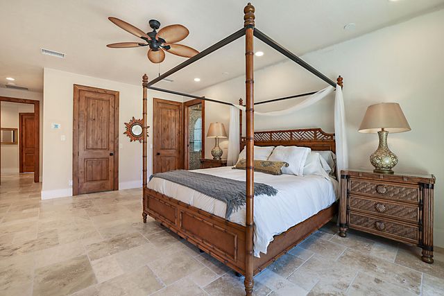 18680 SE Old Trail Drive E, Jupiter, FL 33478