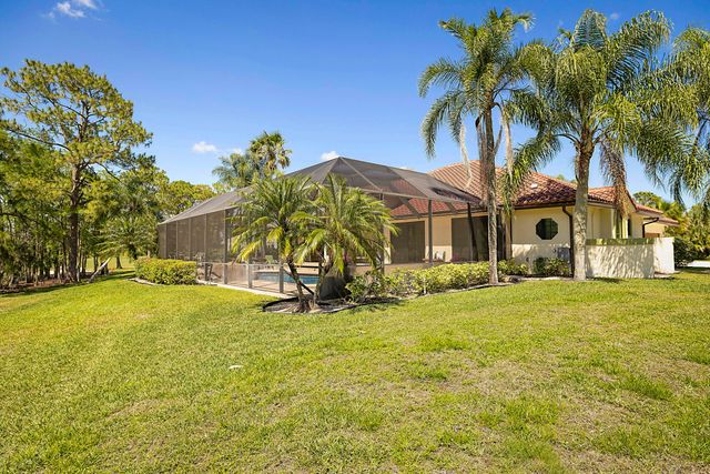 18680 SE Old Trail Drive E, Jupiter, FL 33478