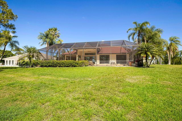 18680 SE Old Trail Drive E, Jupiter, FL 33478