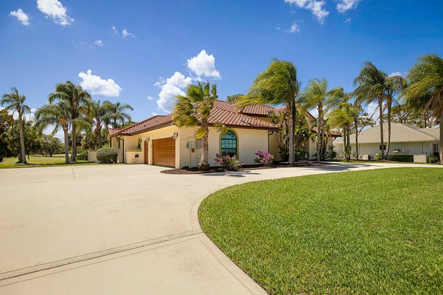 18680 SE Old Trail Drive E, Jupiter, FL 33478