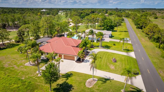 18680 SE Old Trail Drive E, Jupiter, FL 33478