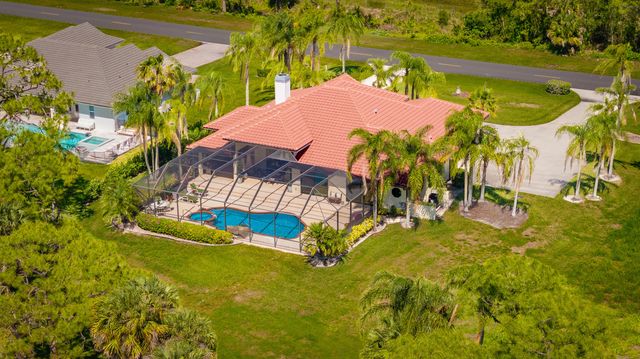 18680 SE Old Trail Drive E, Jupiter, FL 33478