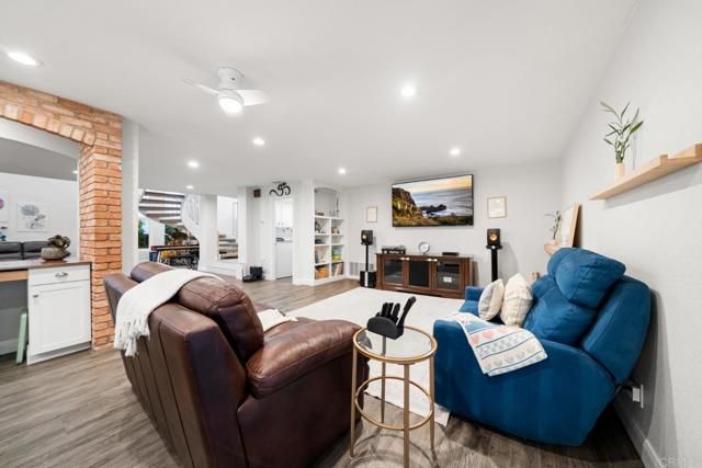 18383 Chetenham Ct, Rancho Bernardo (san Diego), CA 92128