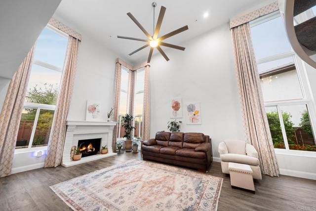 18383 Chetenham Ct, Rancho Bernardo (san Diego), CA 92128