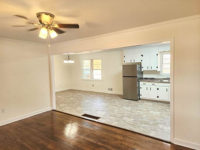 111 Courtland Drive, Greenville, SC 29617