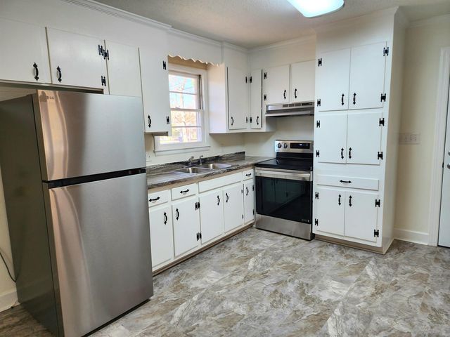 111 Courtland Drive, Greenville, SC 29617