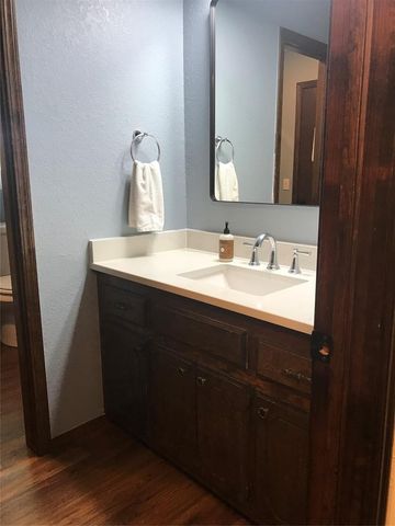 6204 Plumtree Lane, Edmond, OK 73034