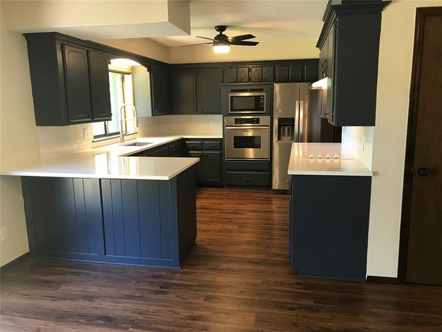 6204 Plumtree Lane, Edmond, OK 73034