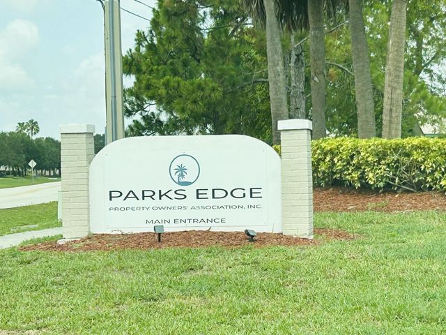 410 SW Eastport Circle, Port St. Lucie, Port St Lucie, FL 34953