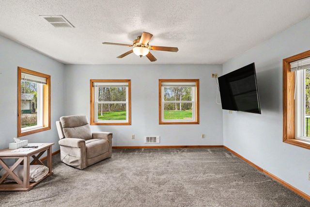 6758 401st Street, North Branch, MN 55056