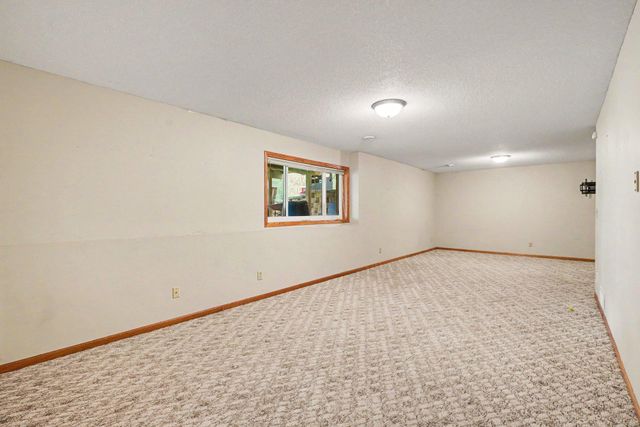 6758 401st Street, North Branch, MN 55056