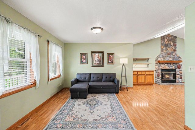 6758 401st Street, North Branch, MN 55056