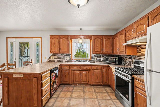 6758 401st Street, North Branch, MN 55056