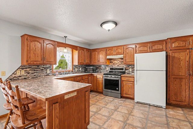 6758 401st Street, North Branch, MN 55056