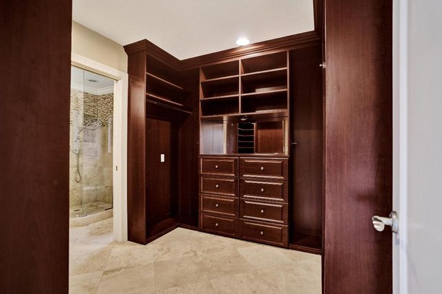 7050 NE 7th Avenue, Boca Raton, FL 33487