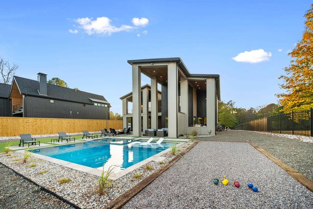 154 Russey Rd, Hot Springs, AR 71913