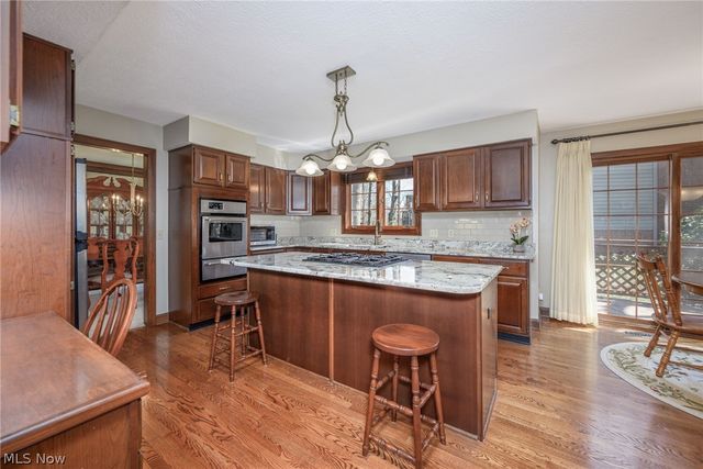 3470 Hunters Crossing, Stow, OH 44224