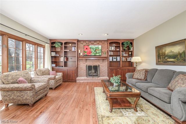 3470 Hunters Crossing, Stow, OH 44224