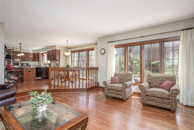 3470 Hunters Crossing, Stow, OH 44224