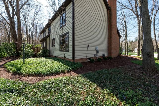 3470 Hunters Crossing, Stow, OH 44224