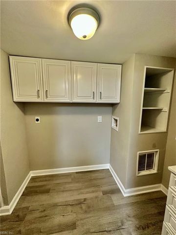 1224 Old Clubhouse RD, Virginia Beach, VA 23453