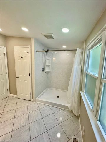 1224 Old Clubhouse RD, Virginia Beach, VA 23453