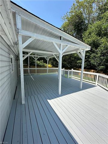 1224 Old Clubhouse RD, Virginia Beach, VA 23453
