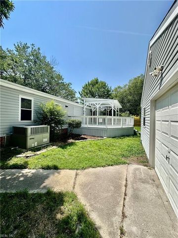 1224 Old Clubhouse RD, Virginia Beach, VA 23453