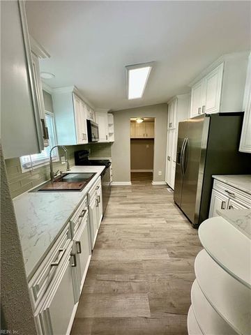 1224 Old Clubhouse RD, Virginia Beach, VA 23453