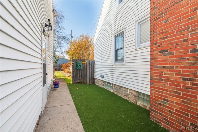 32 Coburg Street, Buffalo, NY 14216