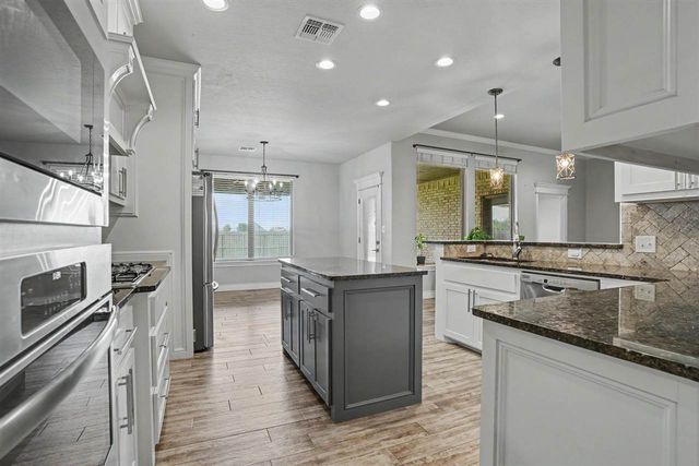 4017 NE Realtree, Lawton, OK 73507