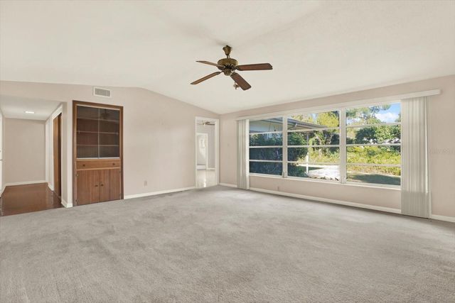 121 SIOBHAN AVENUE, Tampa, FL 33613