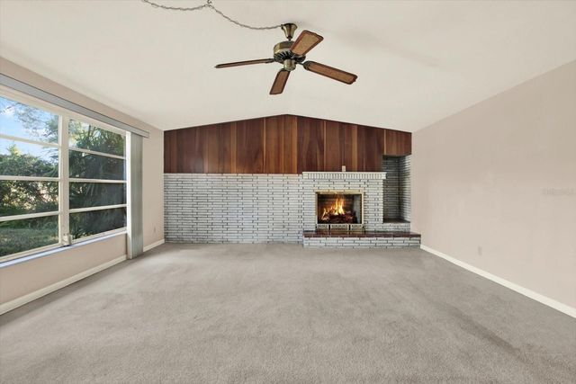 121 SIOBHAN AVENUE, Tampa, FL 33613