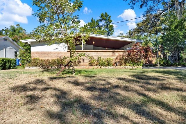 121 SIOBHAN AVENUE, Tampa, FL 33613