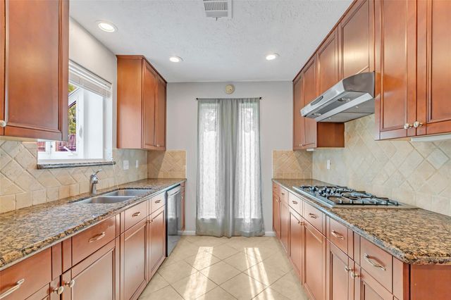3250 Three Pines Drive, Kingwood, TX 77339