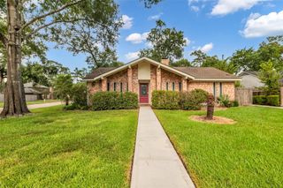 3250 Three Pines Drive, Kingwood, TX 77339