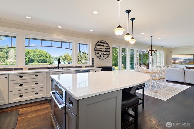 10841 Evergreen Terrace SW, Lakewood, WA 98498