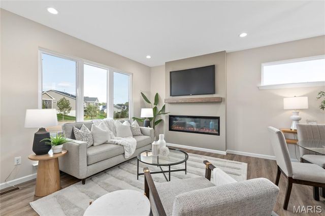 41 Wingtip Court, St Peters, MO 63376