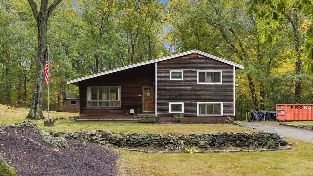 290 Middleton Rd, Boxford, MA 01921