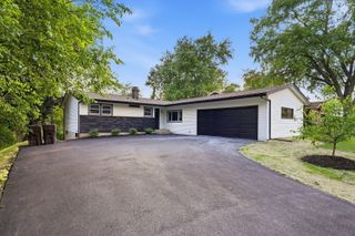 6411 Londonderry Drive, Cary, IL 60013