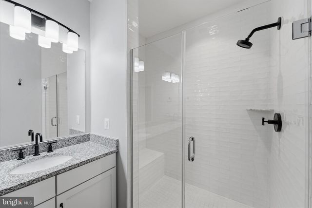 42244 GRAVES MOUNTAIN TER, Chantilly, VA 20152