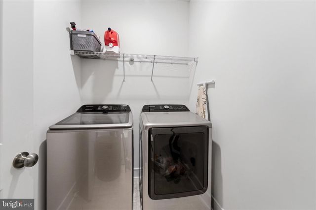 42244 GRAVES MOUNTAIN TER, Chantilly, VA 20152