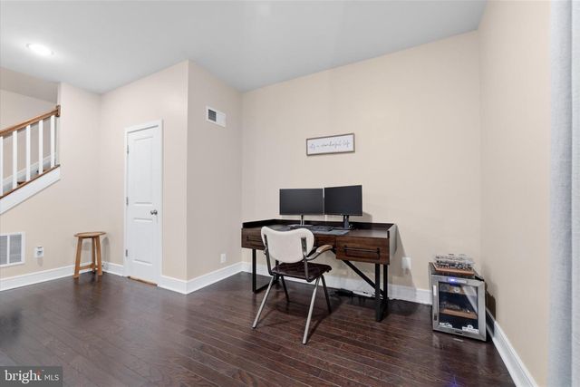 42244 GRAVES MOUNTAIN TER, Chantilly, VA 20152