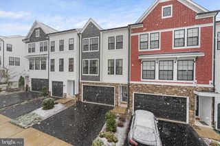 42244 GRAVES MOUNTAIN TER, Chantilly, VA 20152