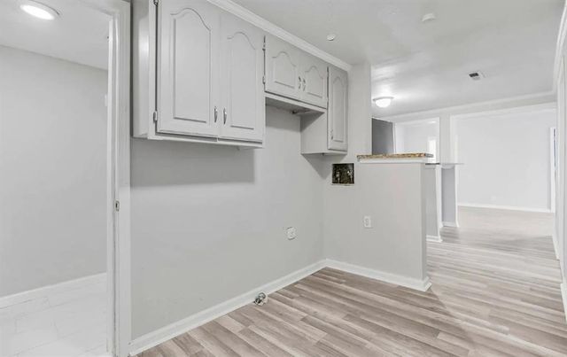 1831 E 81st Street, Kansas City, MO 64132