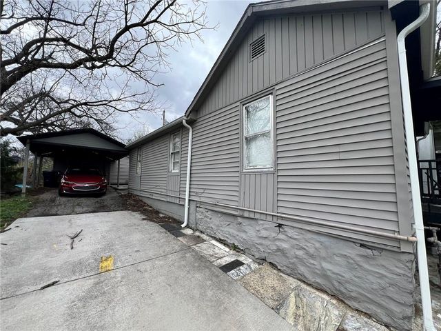 1831 E 81st Street, Kansas City, MO 64132