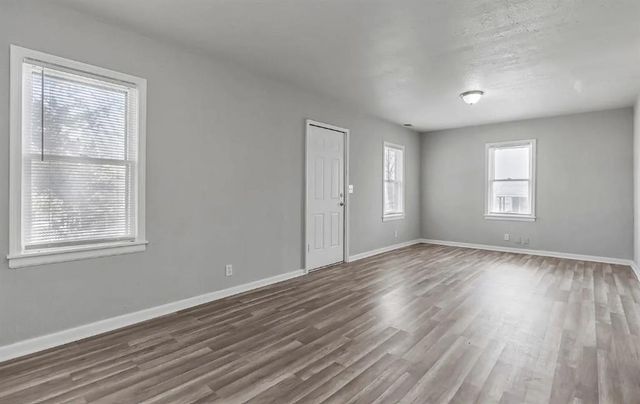 1831 E 81st Street, Kansas City, MO 64132